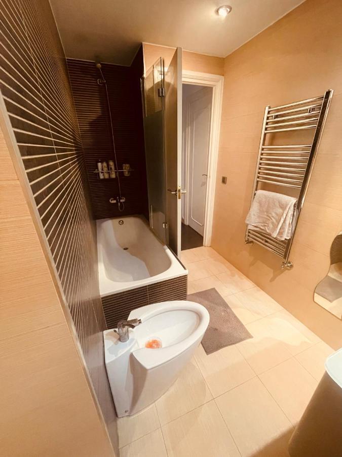 Stunning Penthouse Apartment Girona Eksteriør bilde